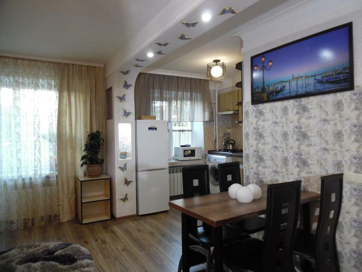 Студия В Центре Скала Khmel'nyts'kyy Exterior photo