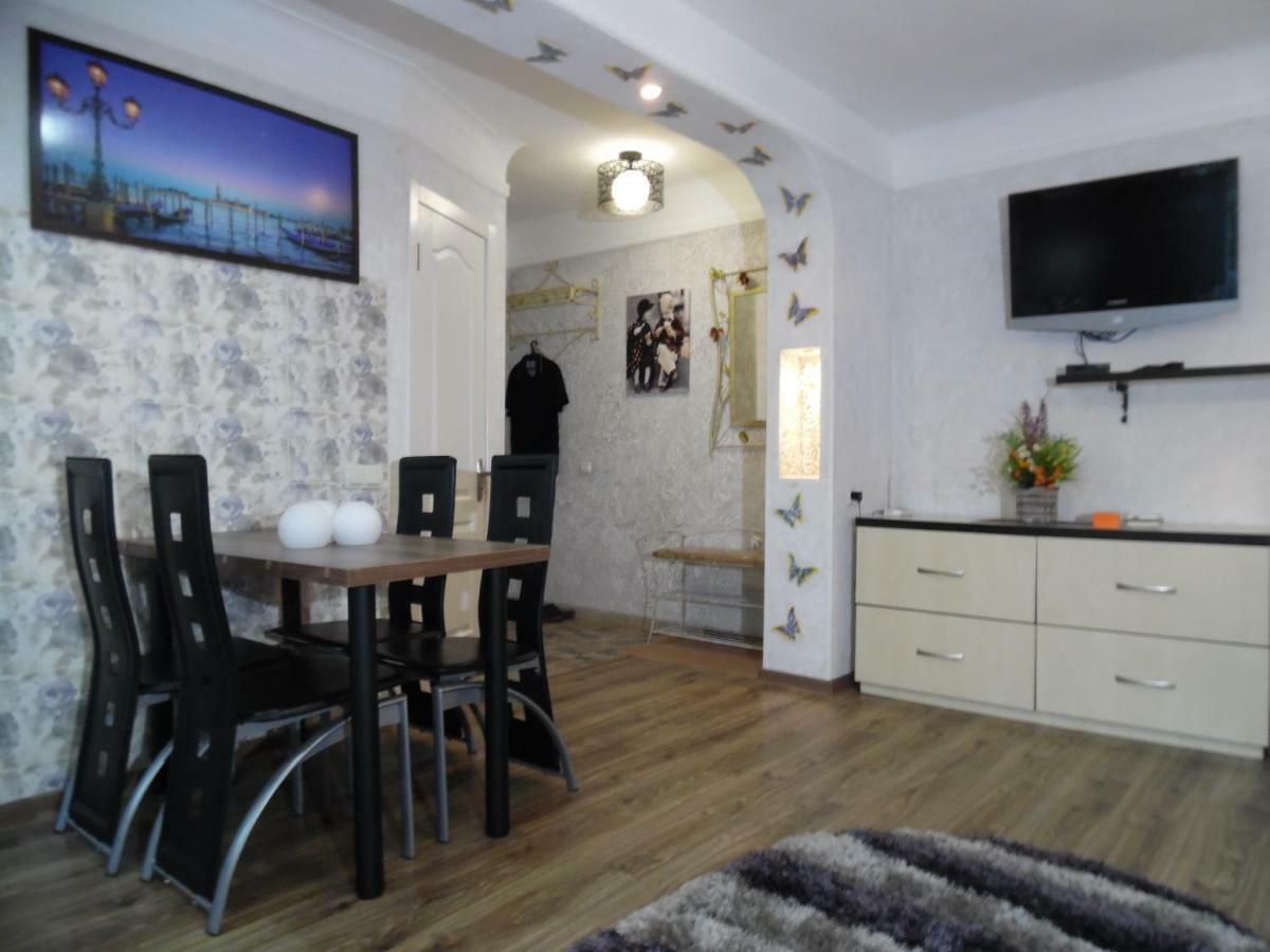 Студия В Центре Скала Khmel'nyts'kyy Exterior photo